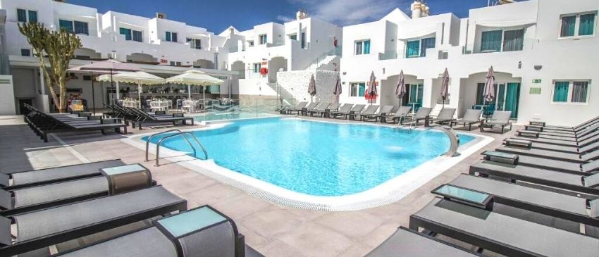 ¡Lanzarote: 6 Días y 5 Noches en Apartamento con cocina totalmente equipada!