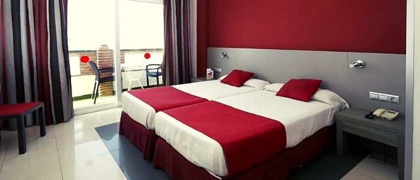 ¡7 Días y 6 Noches en Nerja en Hotel 3* con Desayuno o Media Pensión + Sesión de Spa incluida!