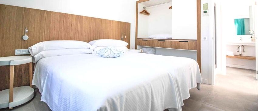 ¡Lanzarote: 6 Días y 5 Noches en Apartamento con cocina totalmente equipada!