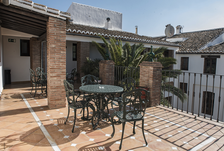 ¡2 días y 1 noche en Hotel 3* + entradas Caminito del Rey!